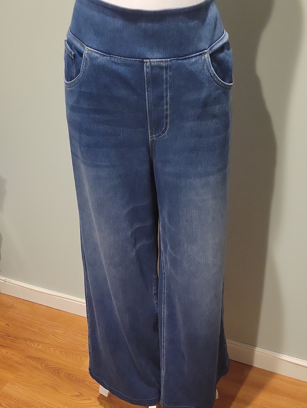 Halara Wide-Leg Flex Blue Women's Jeans - High Waist Pull-On